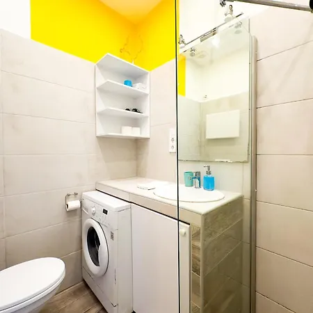 Apartment Spacious Buda Air Conditioning *