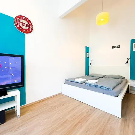 Spacious Buda Air Conditioning *