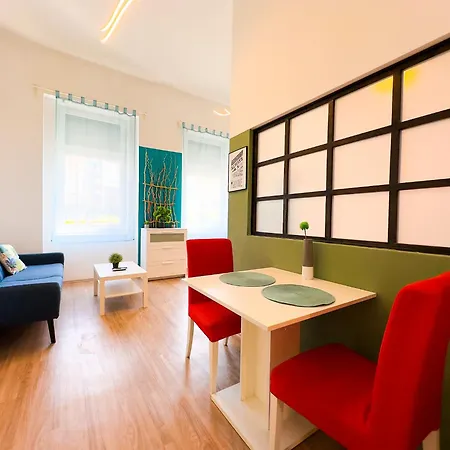 Spacious Buda Air Conditioning Apartment